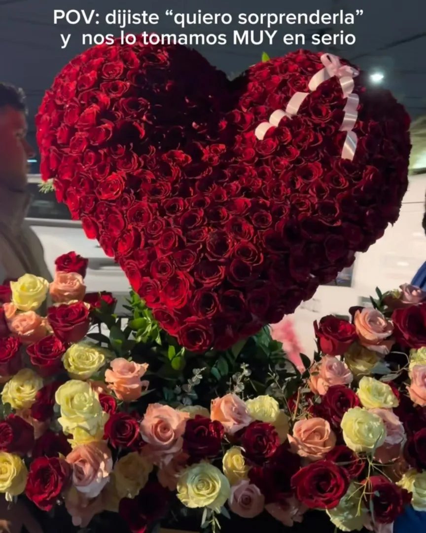 Sombrerera Amor Eterno 20 Rosas